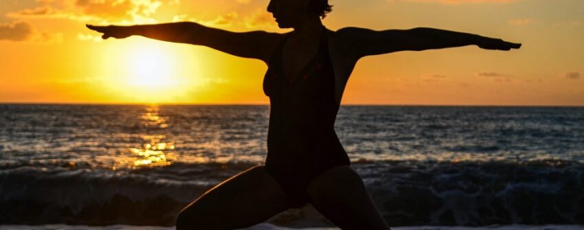 8 Κινήσεις της Hatha Yoga που θα σας Βοήθήσουν
